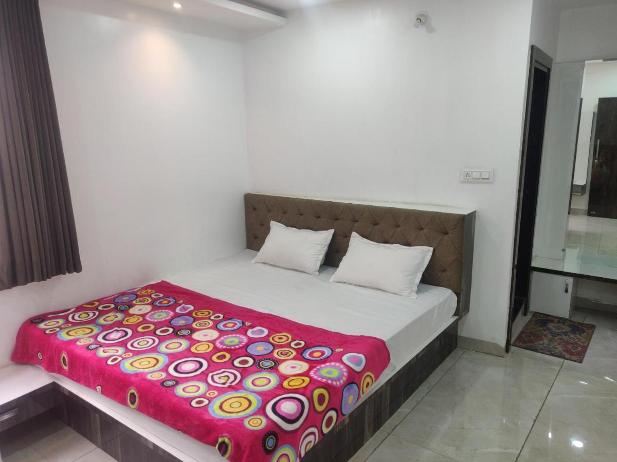 Hotel Rb Palace Indore Exterior foto